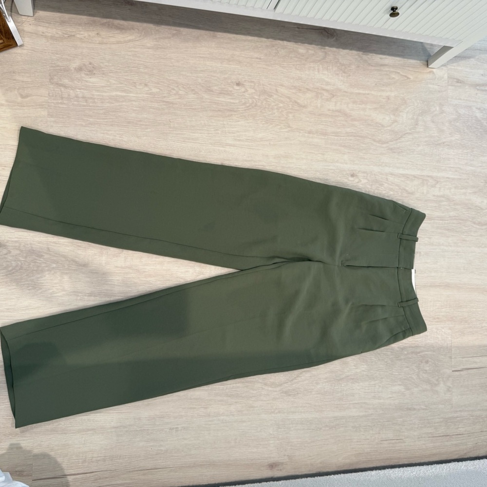 Wilfred The Effortless Sage Green Pants